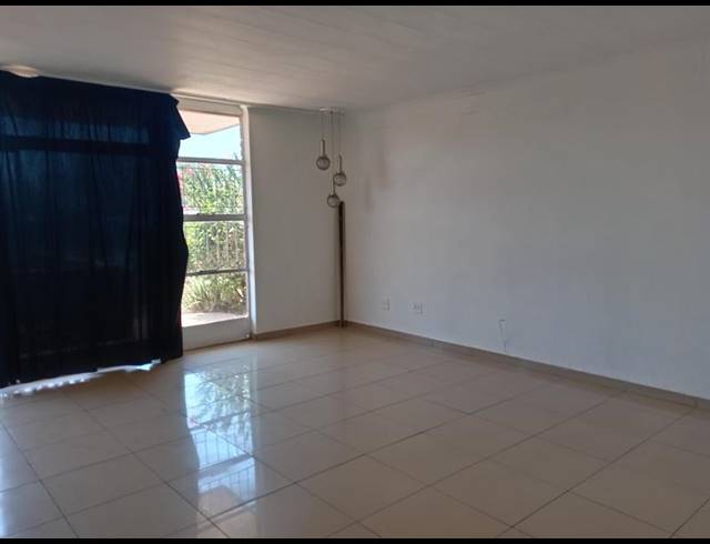 3 BEDROOM APARTMENT FOR SALE IN FLORIDA